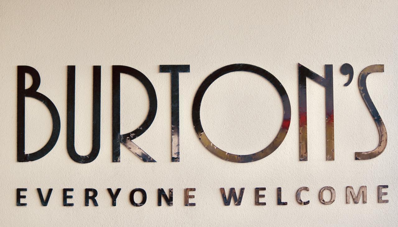 The Nautilus Hotel Napier Buitenkant foto The Burton logo